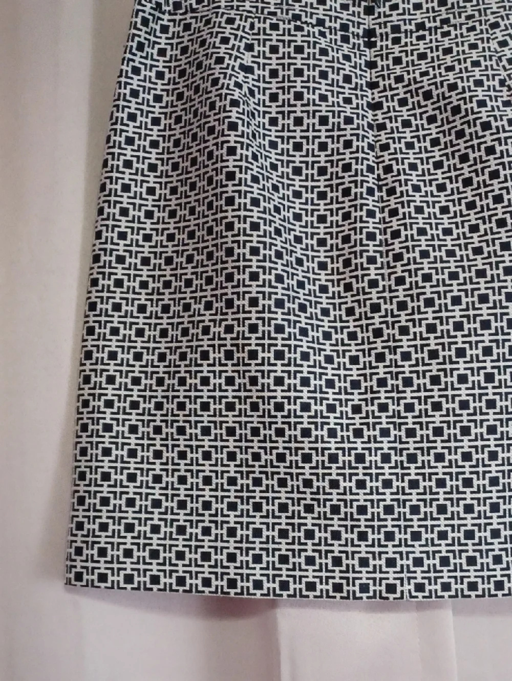 Banana Republic Silk Cotton Blend Geometric Mini Skirt Size 2 Pockets Preppy Mod